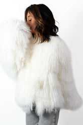 Exklusiver Damenmantel Alina aus mongolischem Lammfell, Weiß
