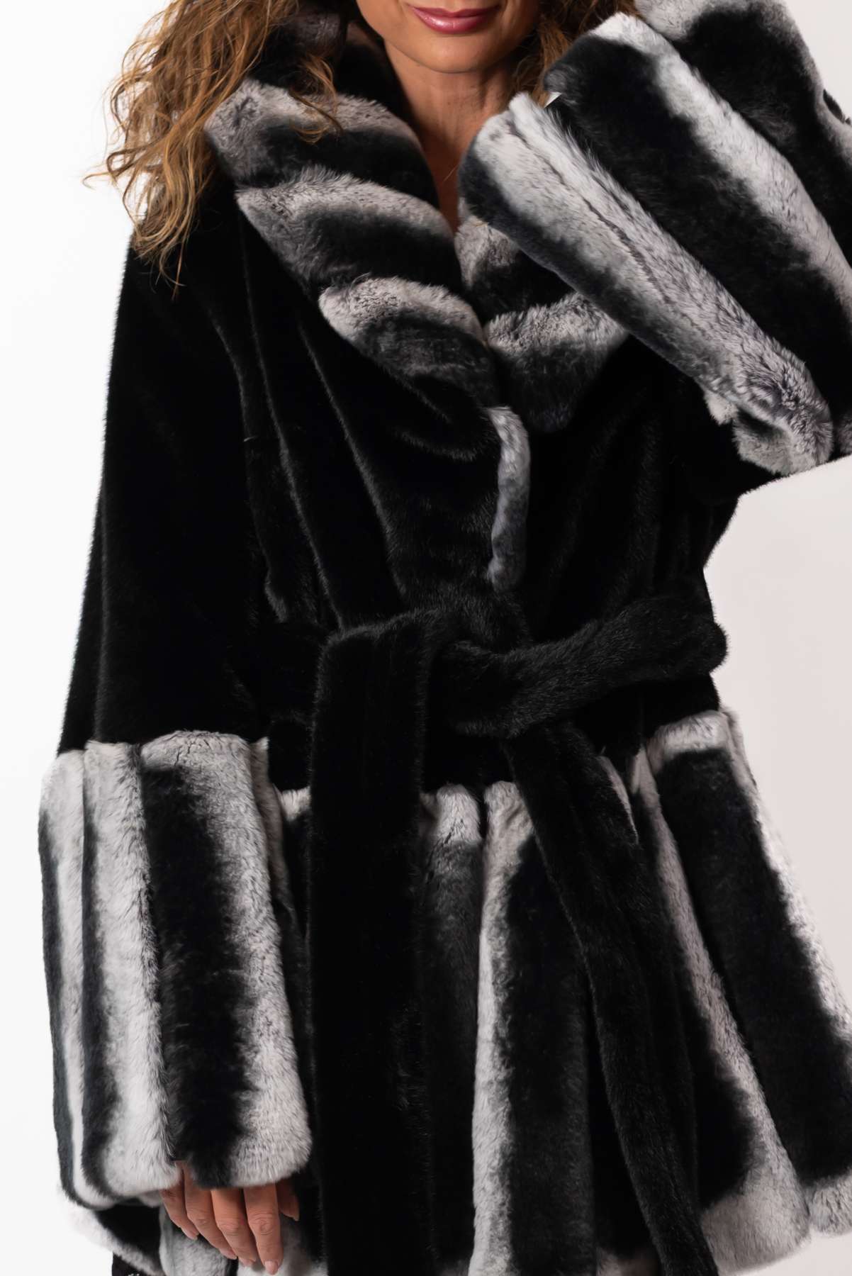 Women's chinchilla coat Alina Natural