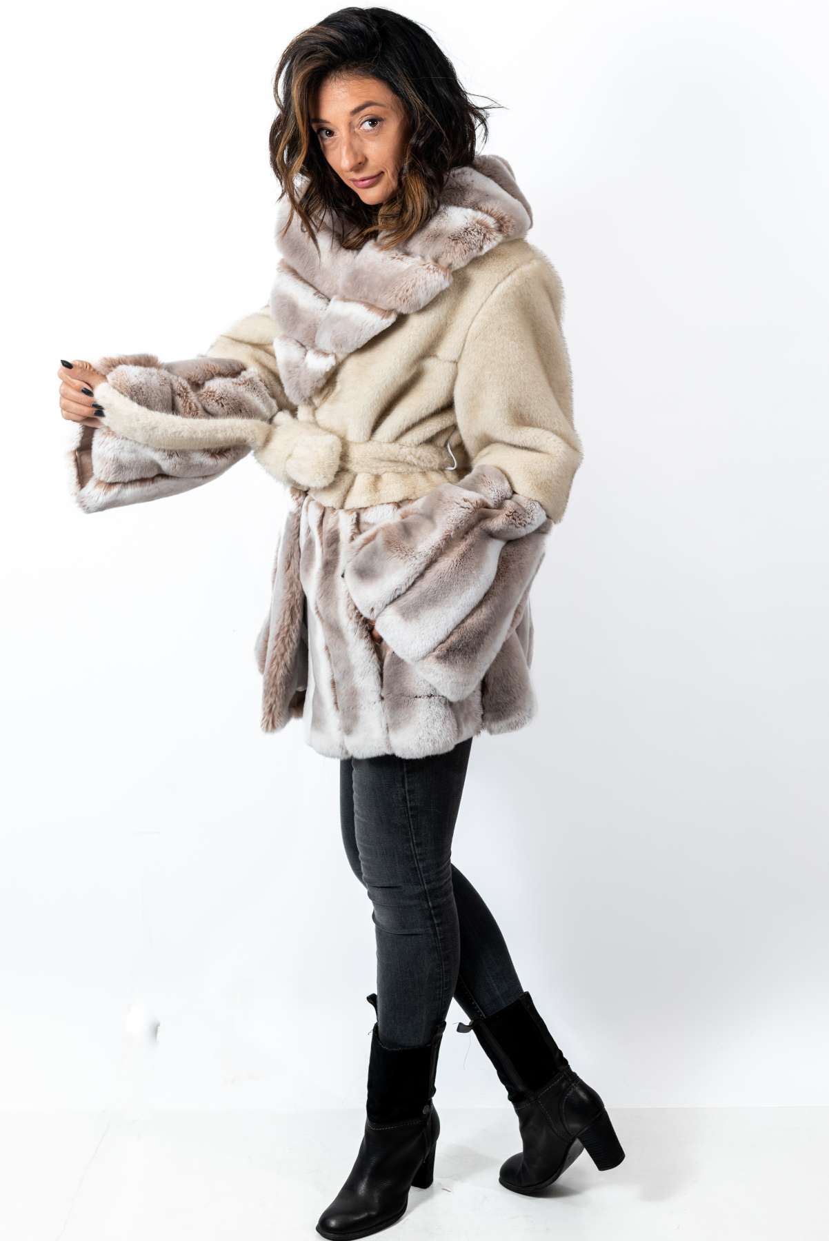 Women's chinchilla coat Alina Beige