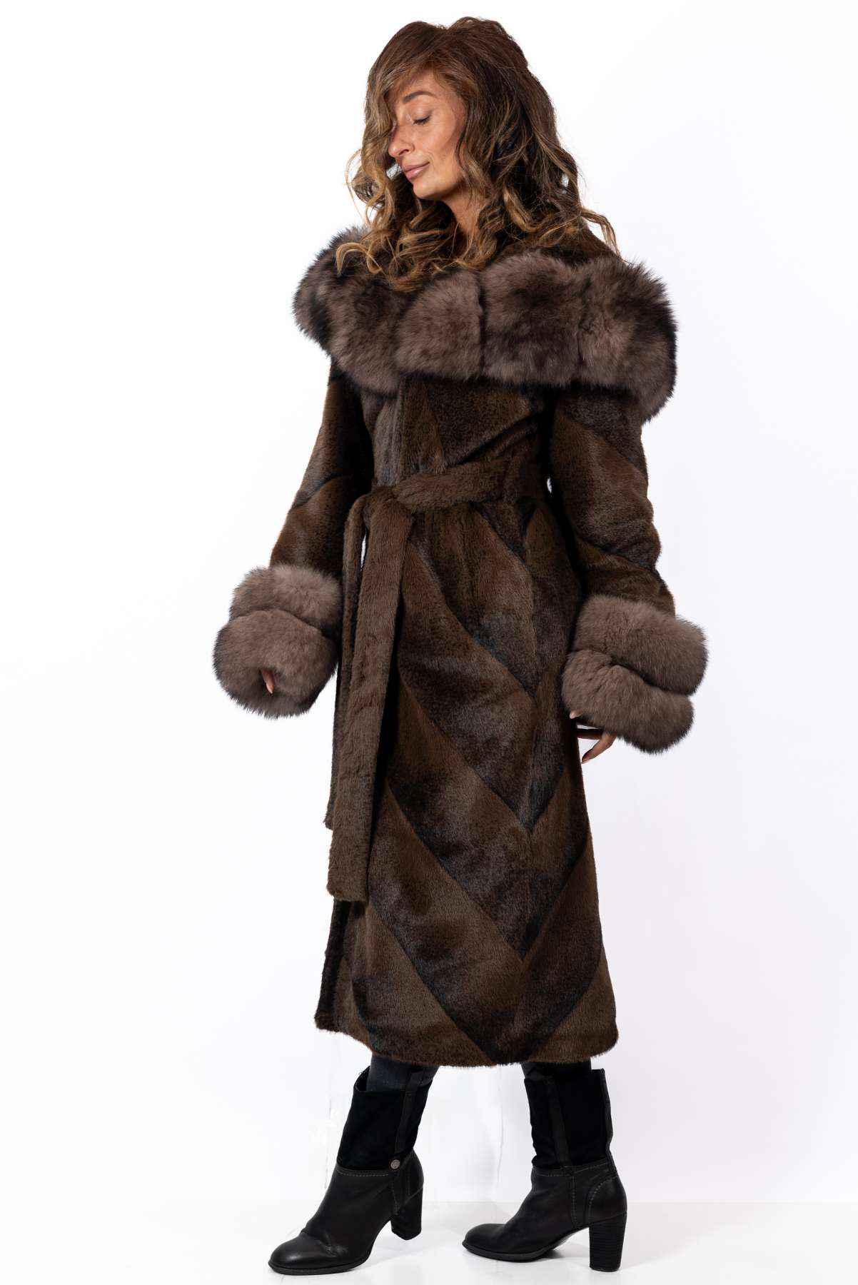 Women's exclusive alpaca coat Liana Brown