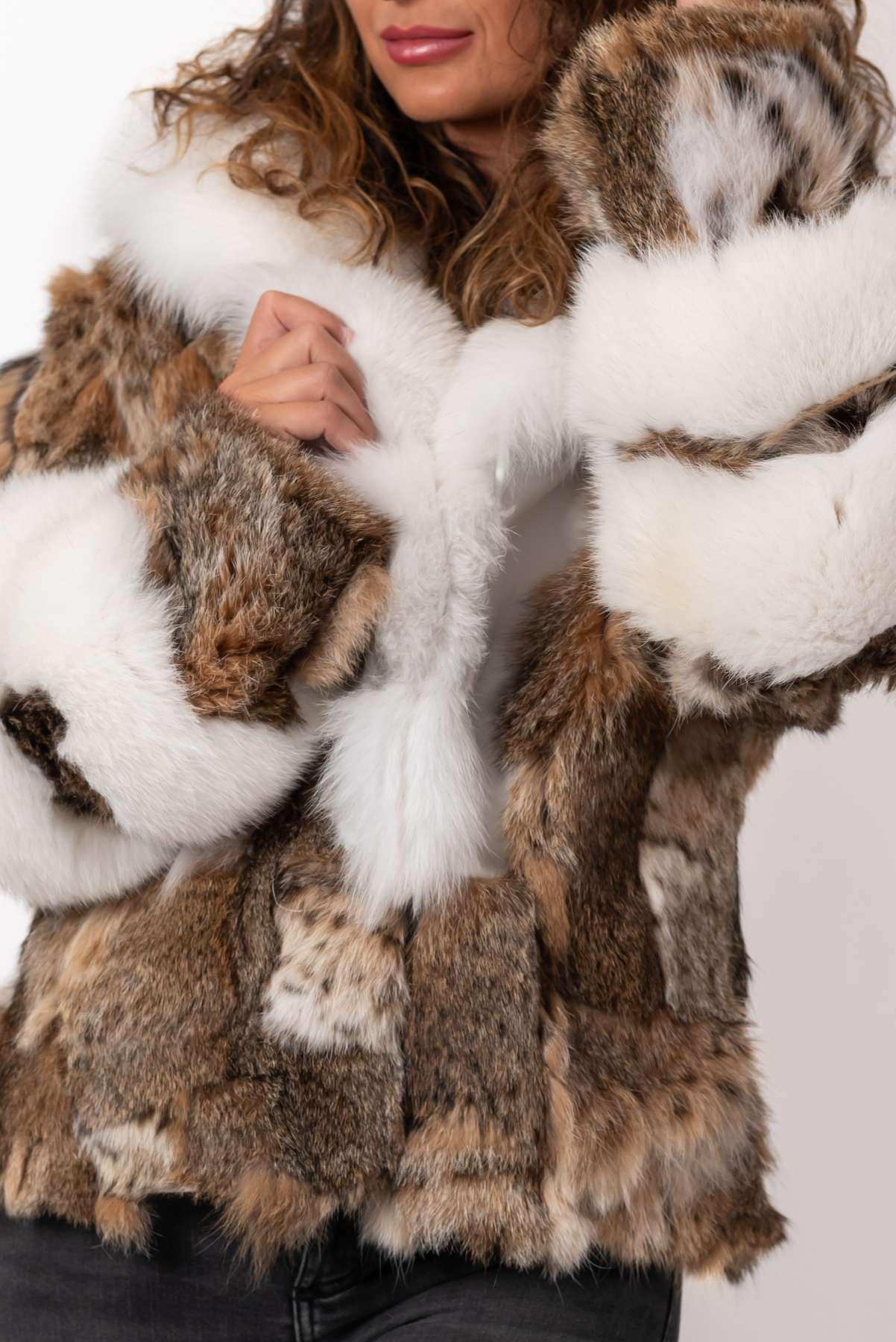 Women's exclusive coat Anelia made of natural lynx fur