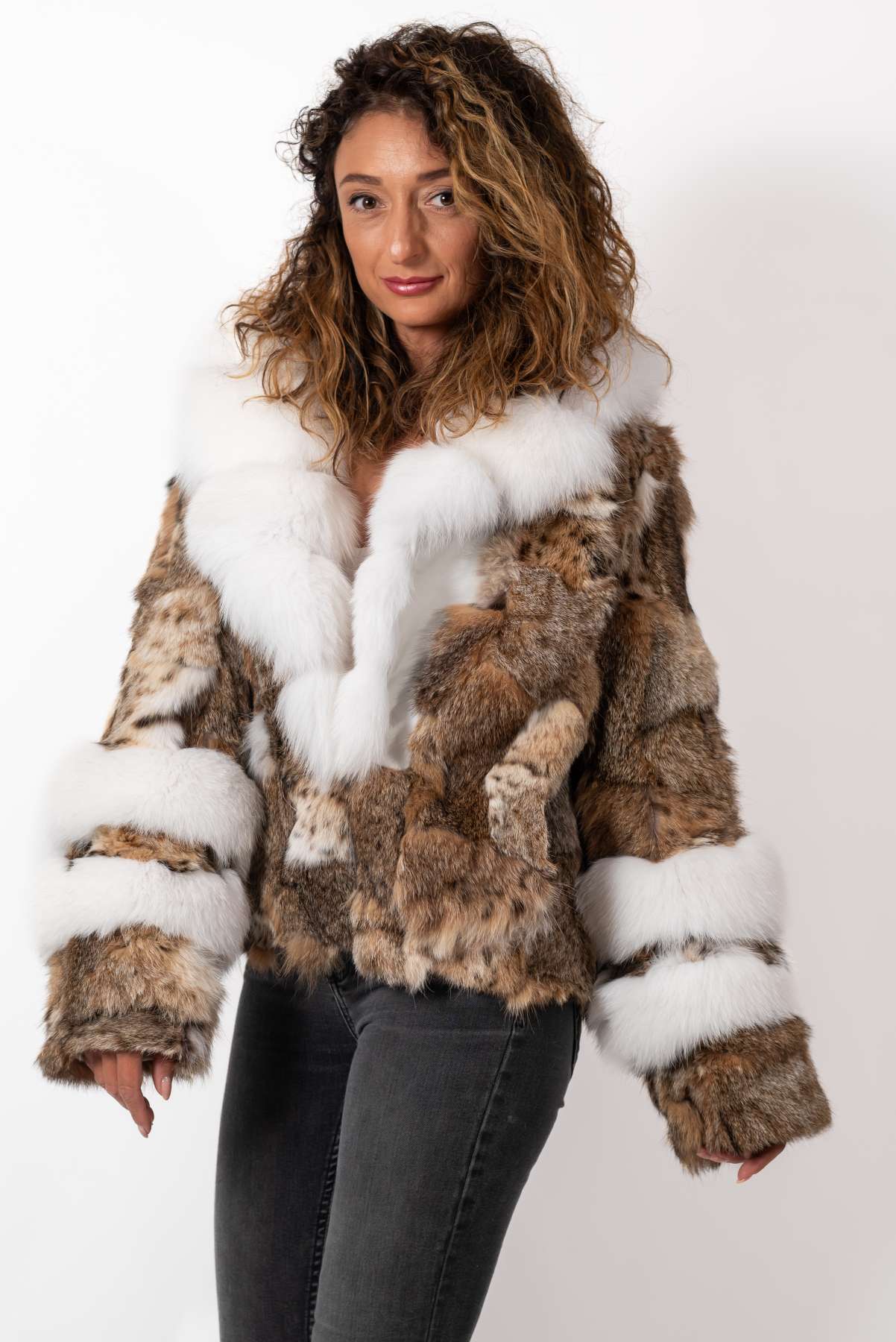 Women's exclusive coat Anelia made of natural lynx fur