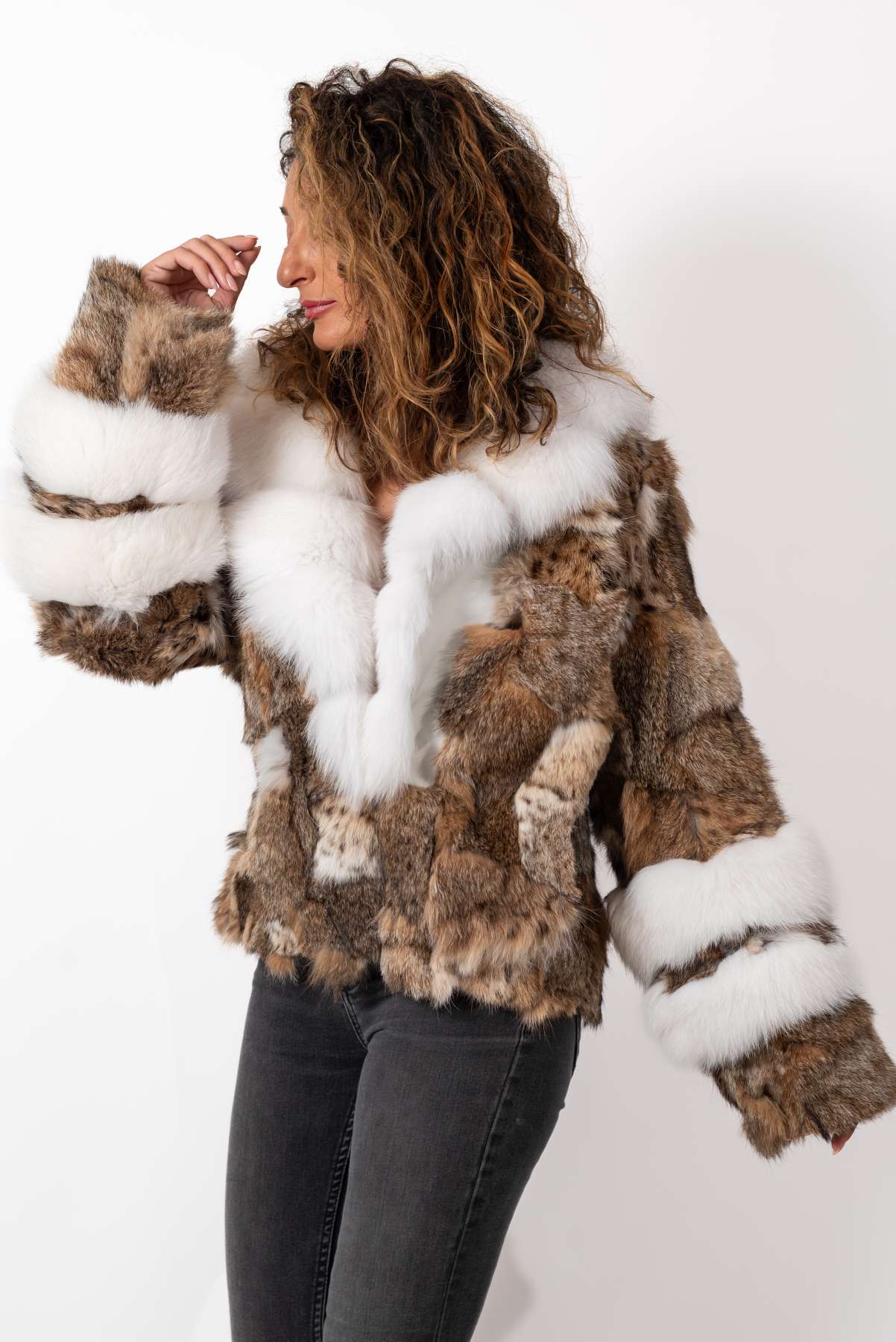 Women's exclusive coat Anelia made of natural lynx fur