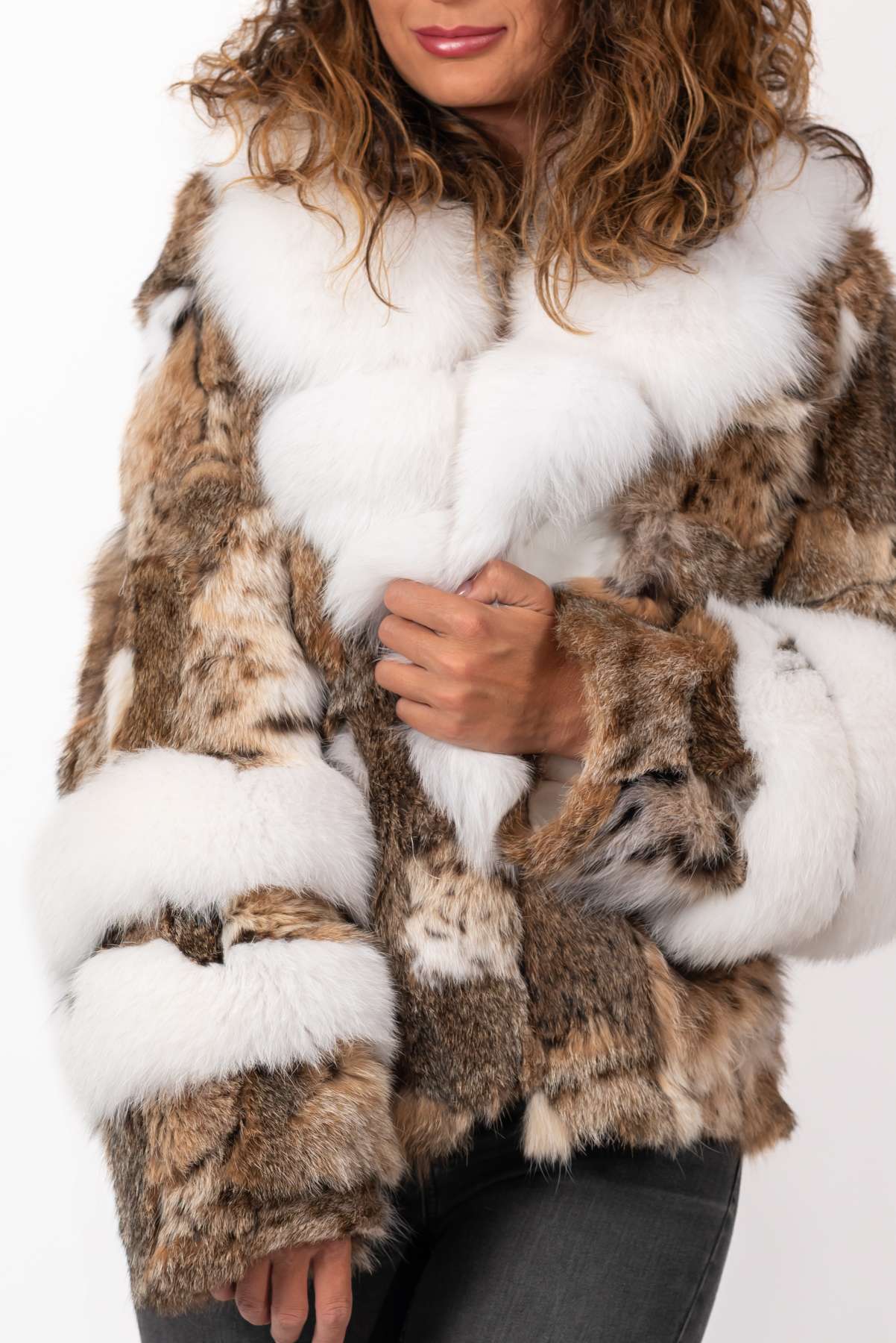 Women's exclusive coat Anelia made of natural lynx fur