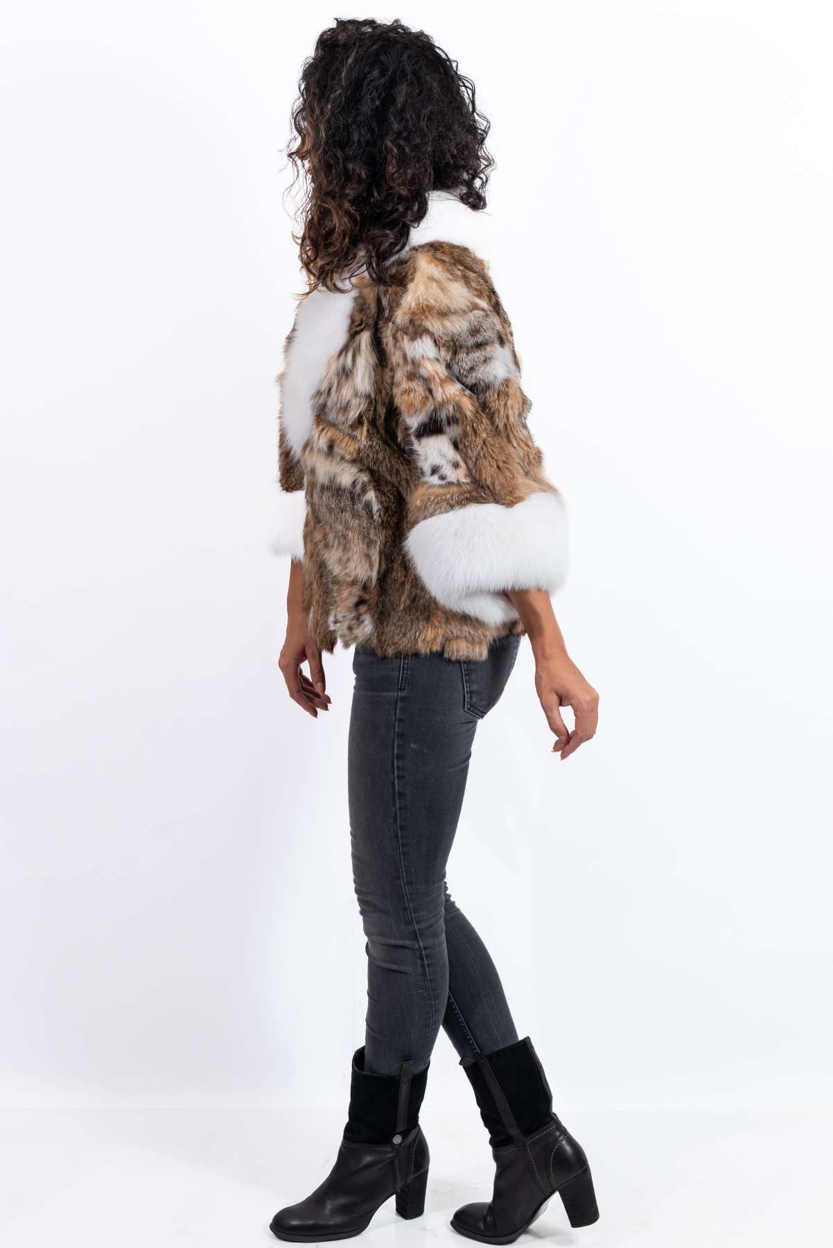 Women's exclusive coat Bistra made of natural lynx fur