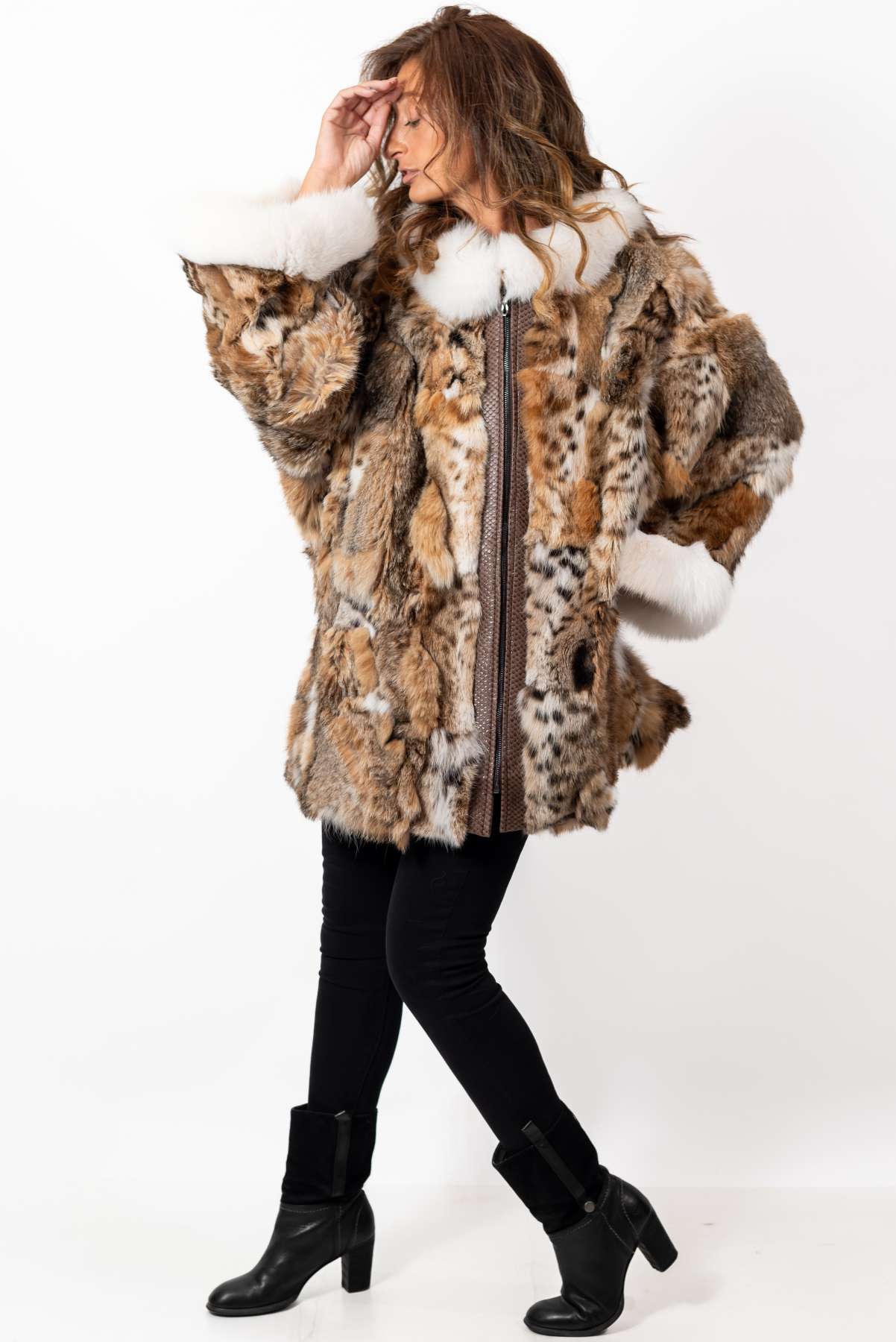 Women's exclusive coat Boryana made of natural lynx fur