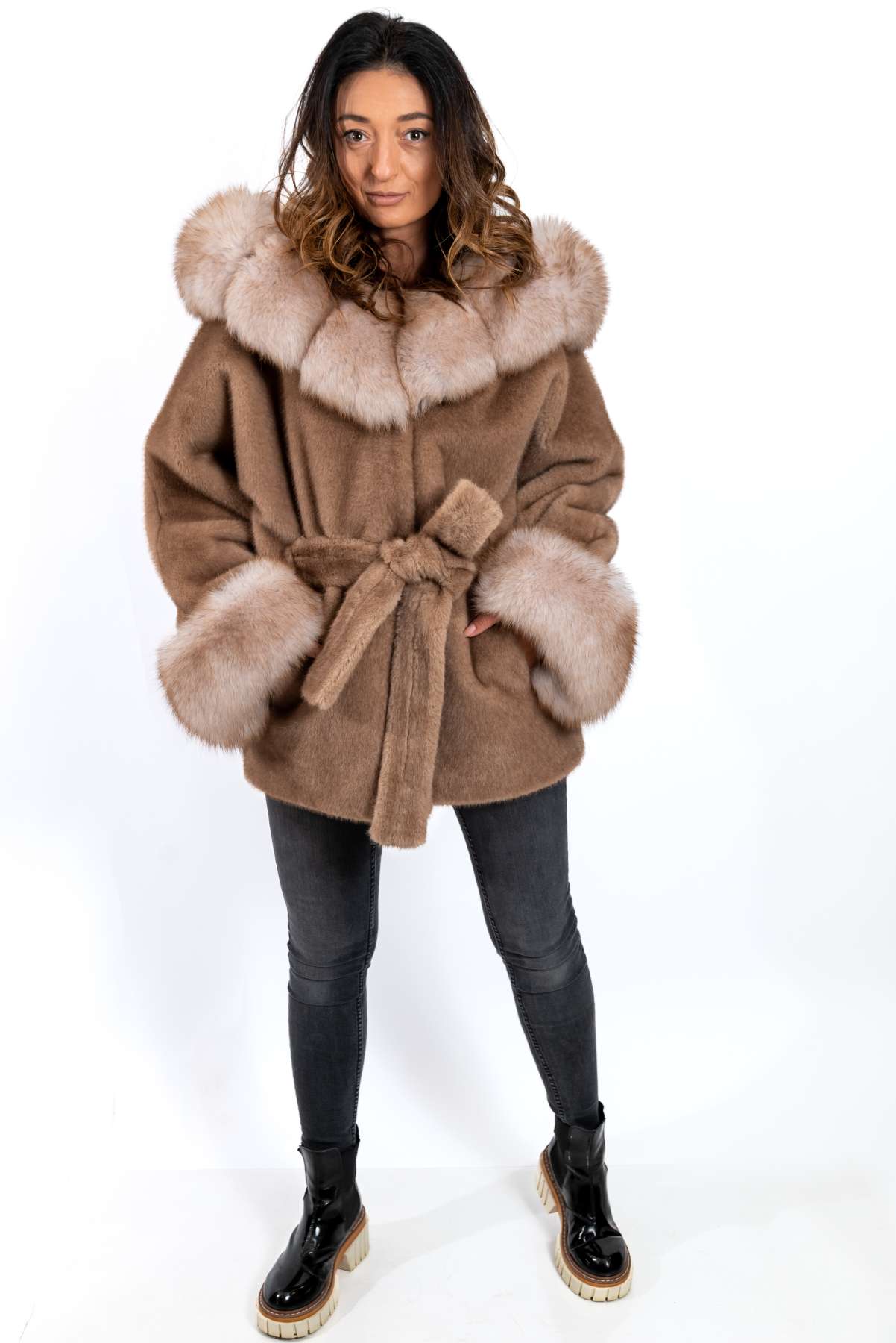 Women's exclusive alpaca coat Jasmine Vizon