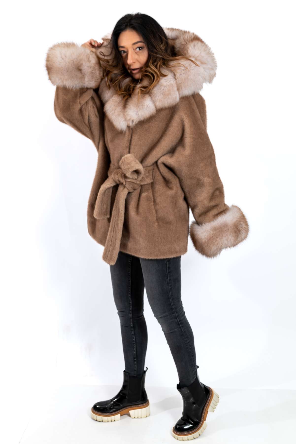 Women's exclusive alpaca coat Jasmine Vizon