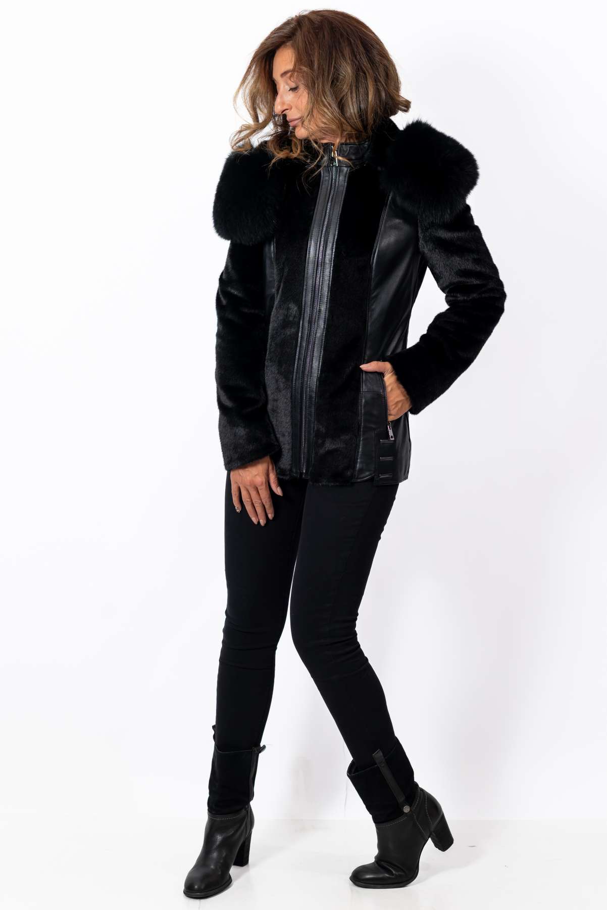 Women's exclusive Alpaca Vihra coat with hood Black