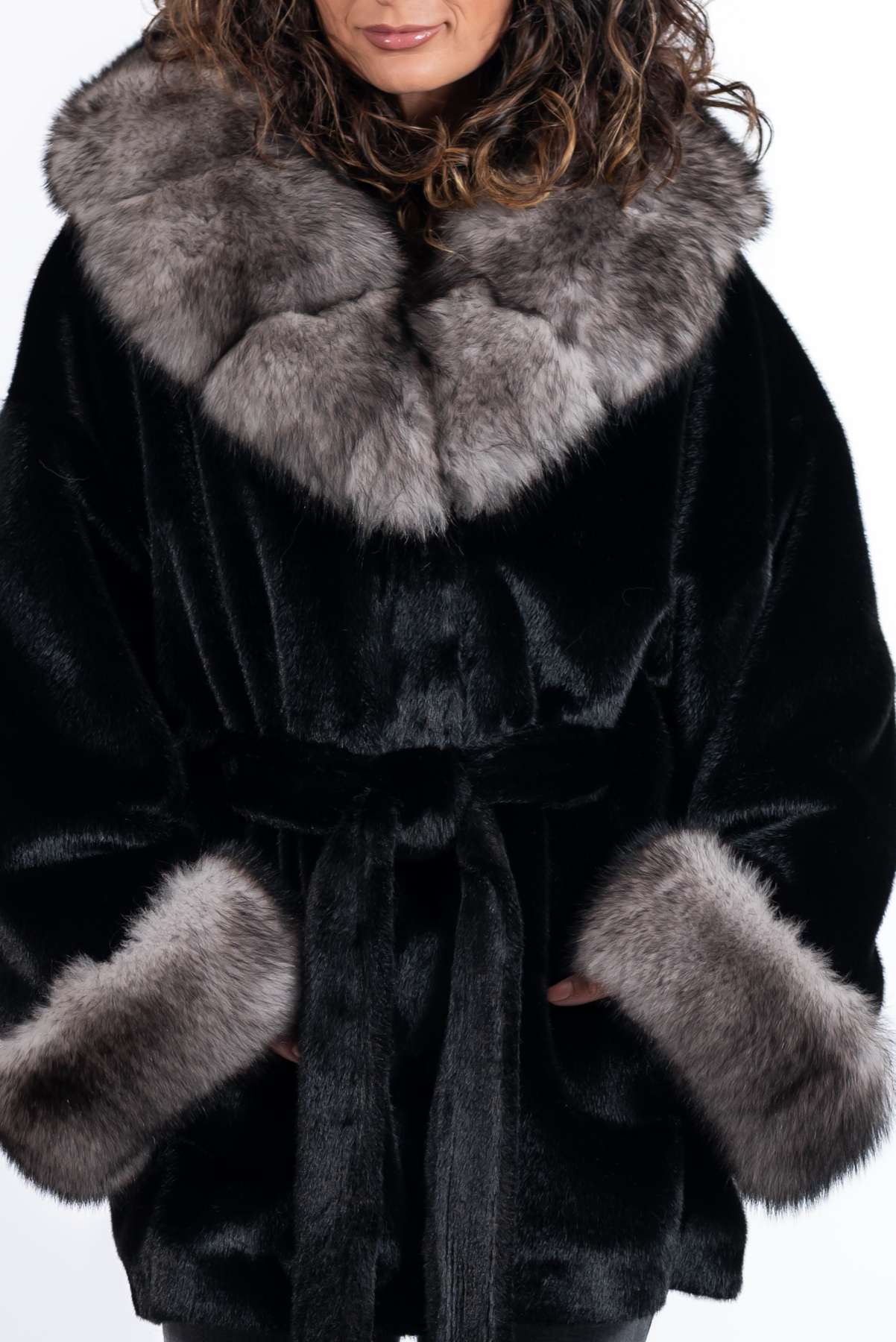 Women's exclusive alpaca coat Jasmine Black
