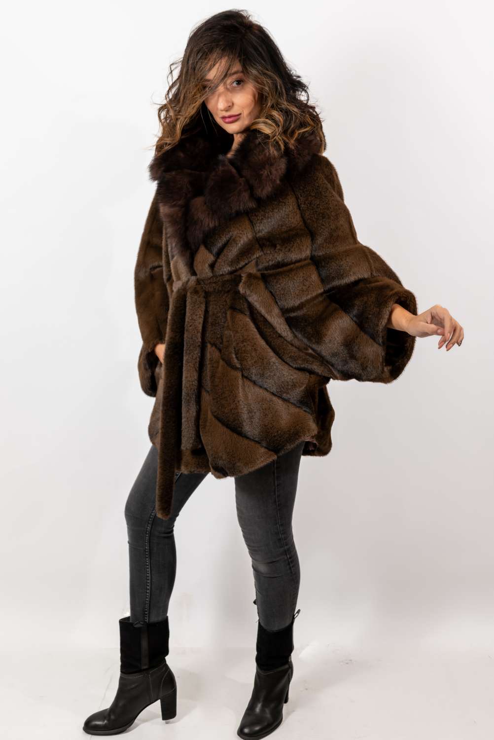 Women's exclusive Alpaca coat Charlotte Brown