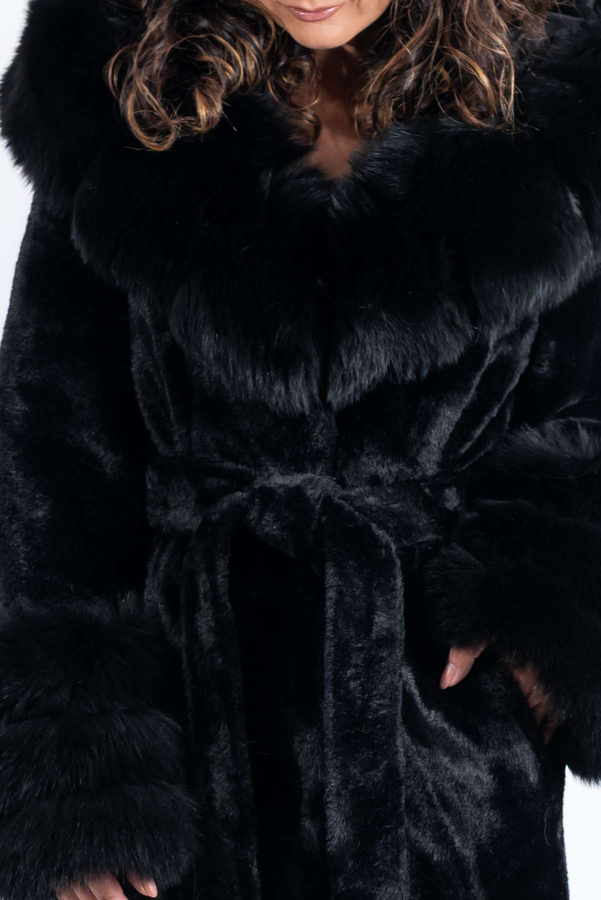 Women's exclusive alpaca coat Amelia with hood