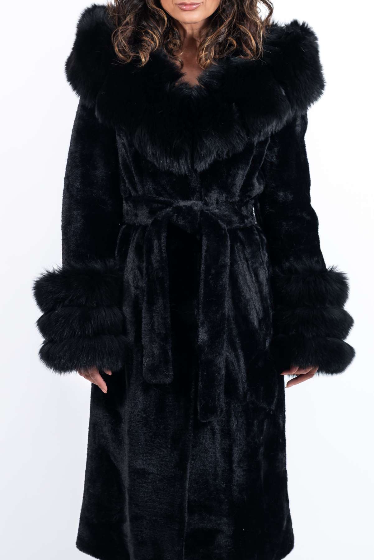 Women's exclusive alpaca coat Amelia with hood