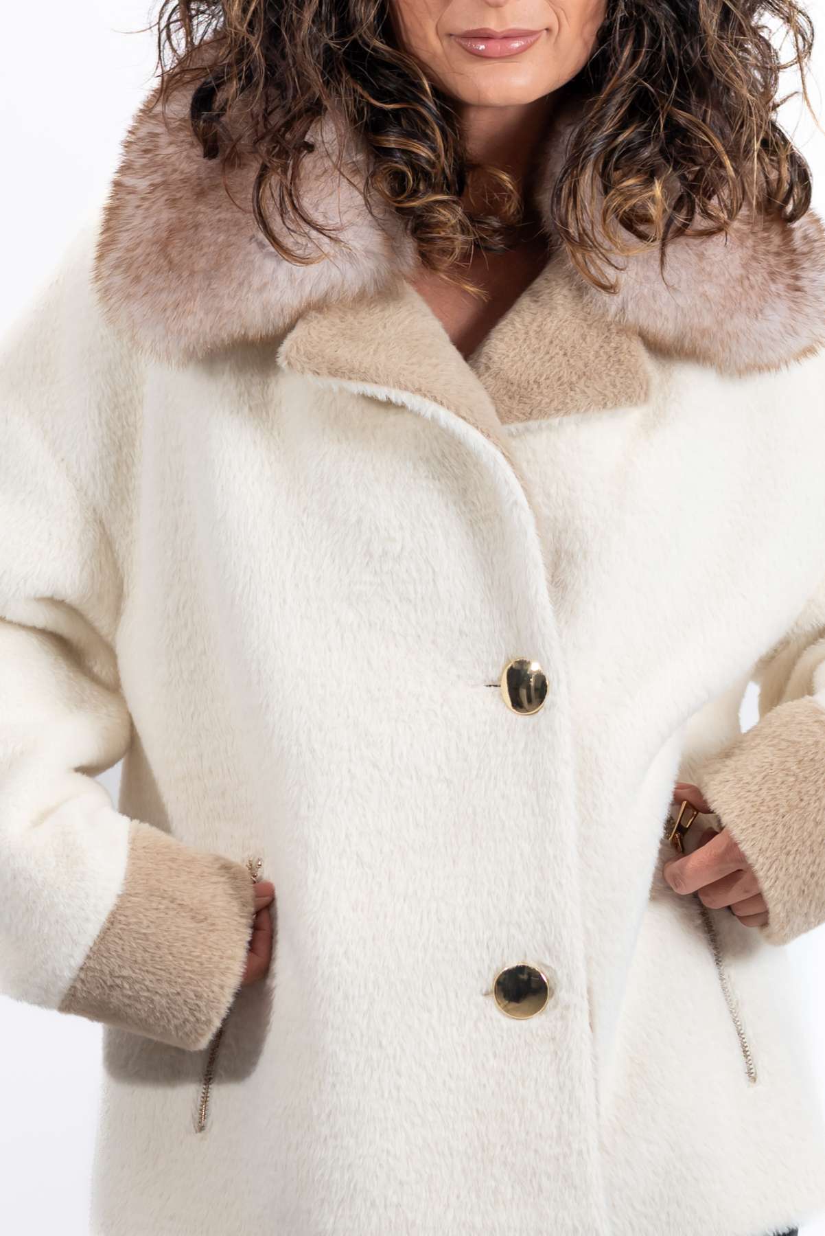 Women's exclusive Alpaca coat Yanitsa White