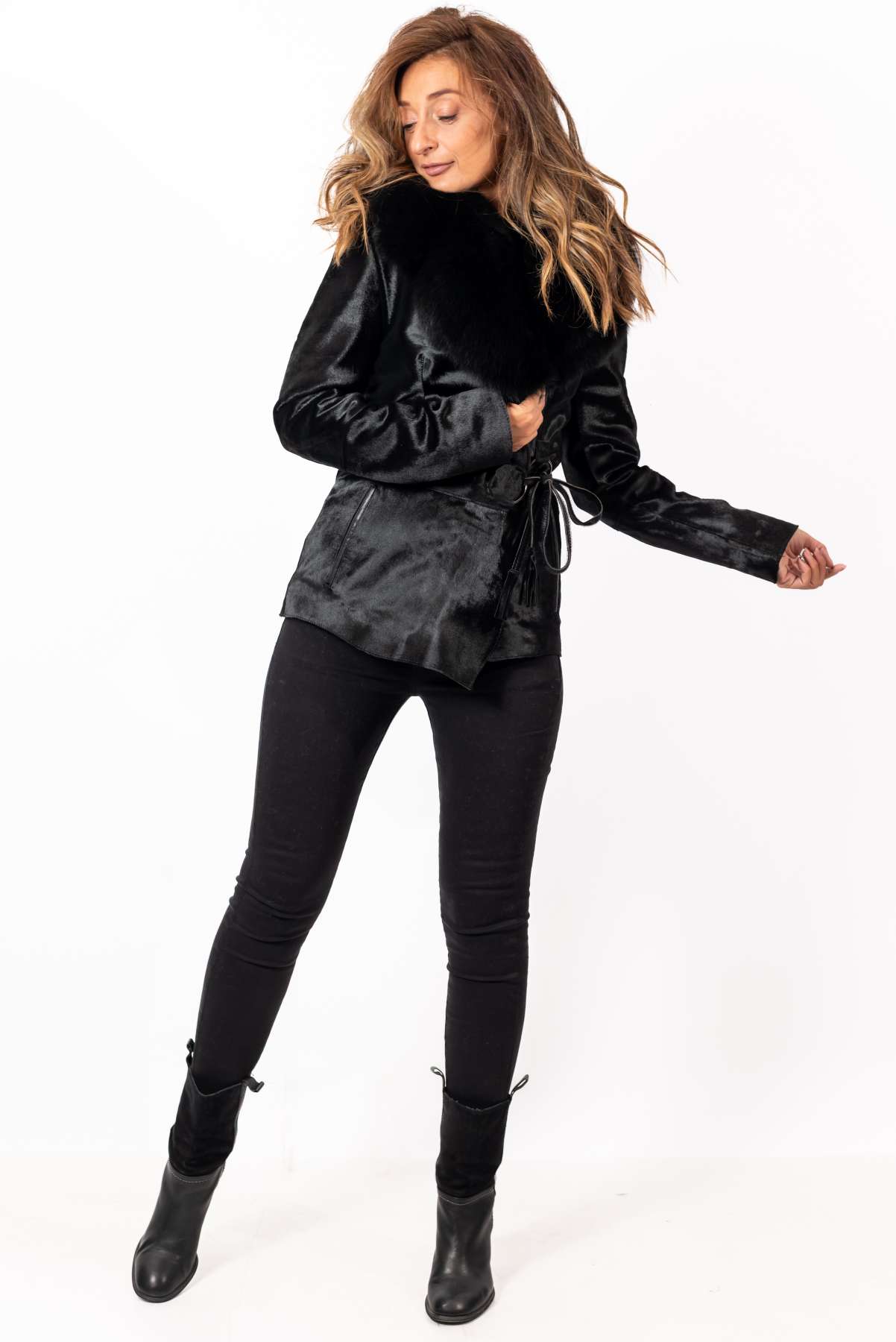 Women's exclusive coat Pony Black Short