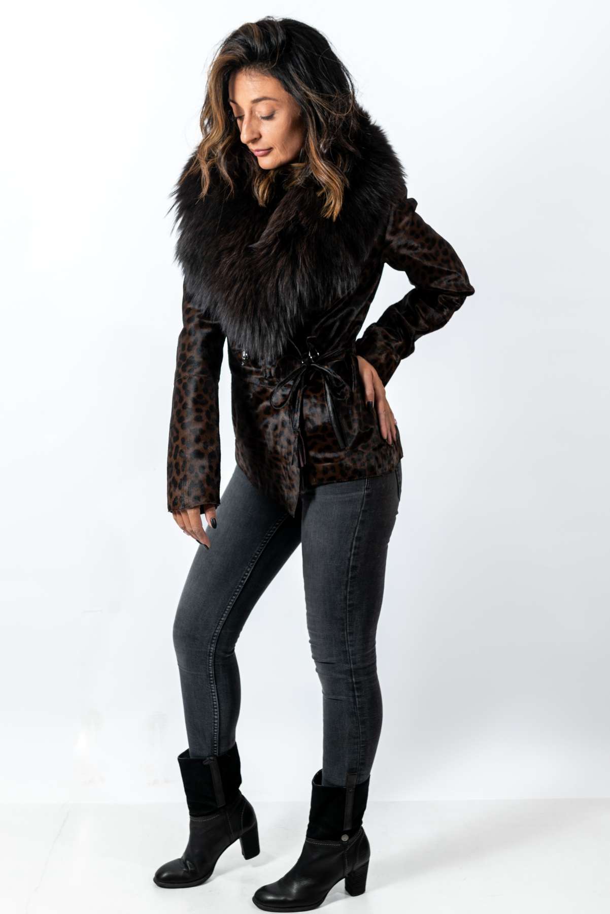 Women's exclusive coat Pony Leopard Short