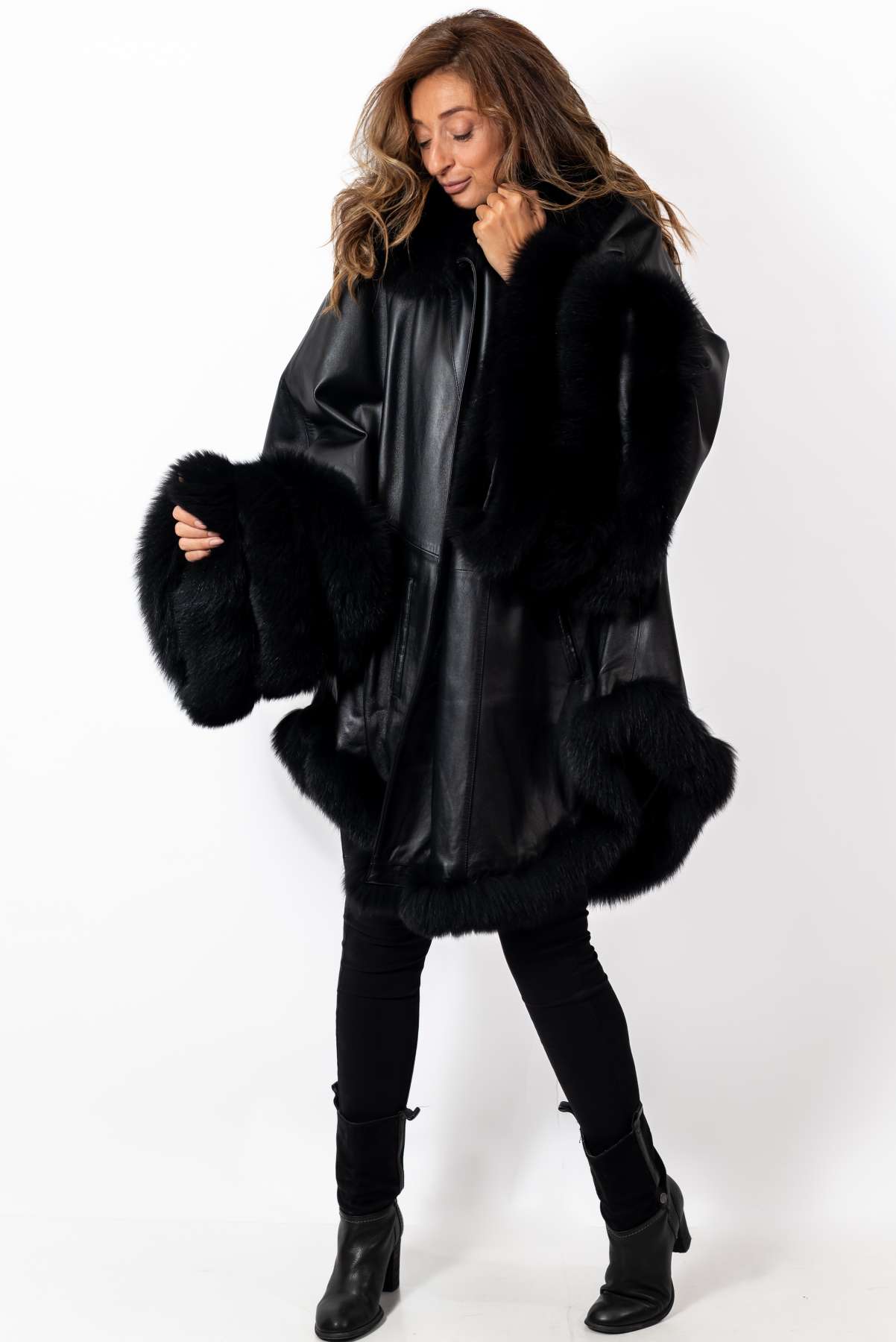 Women's leather cape Black
