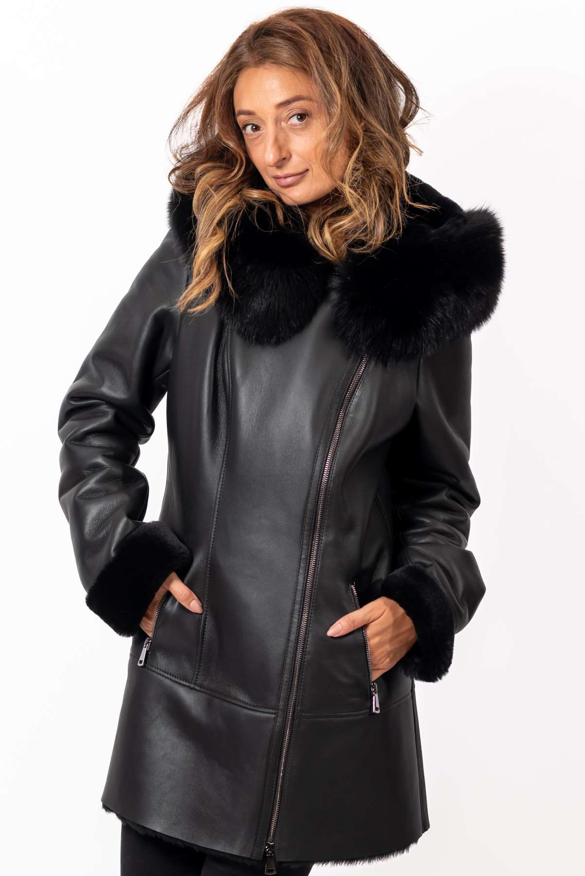 Women's exclusive lambskin coat Bisera with Fox