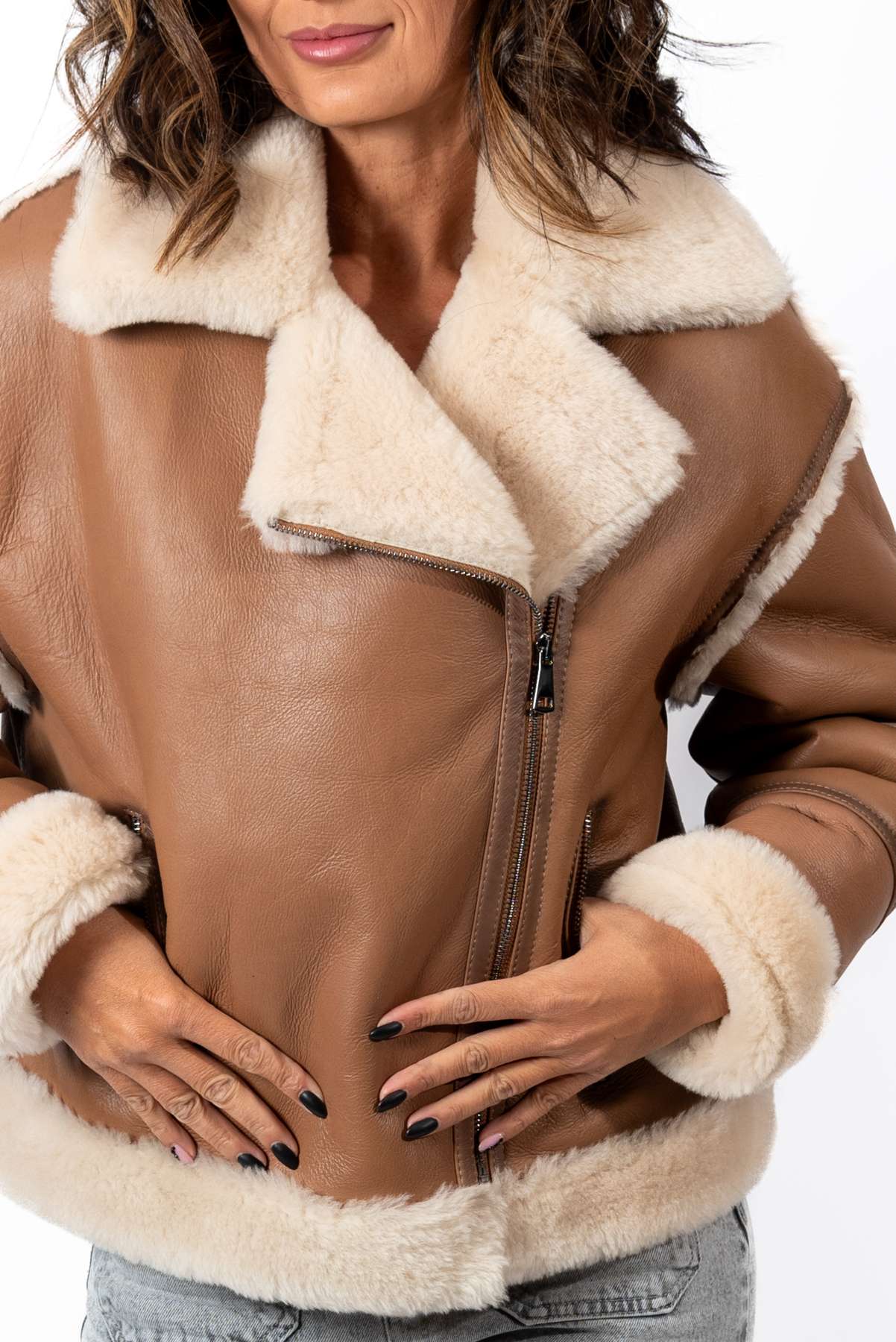 Women's exclusive lambskin coat Bisera Camel