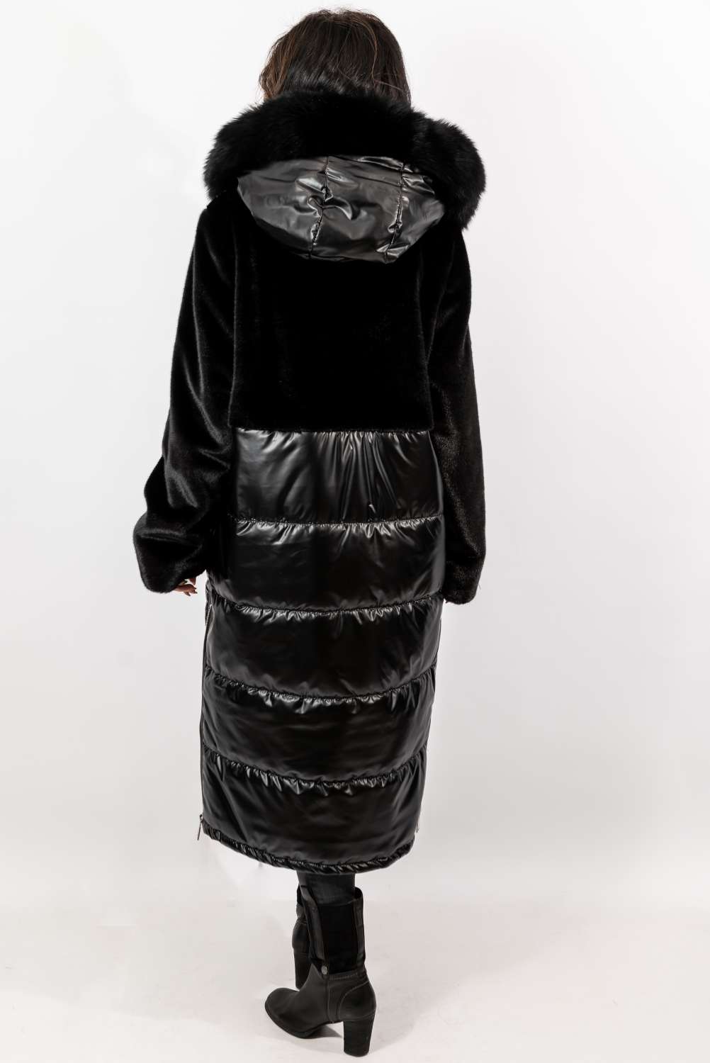 Women's exclusive long Parka coat with black fox fur