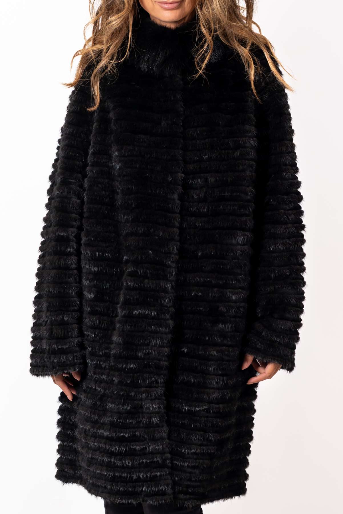 Women's exclusive coat from mink Dayana Black