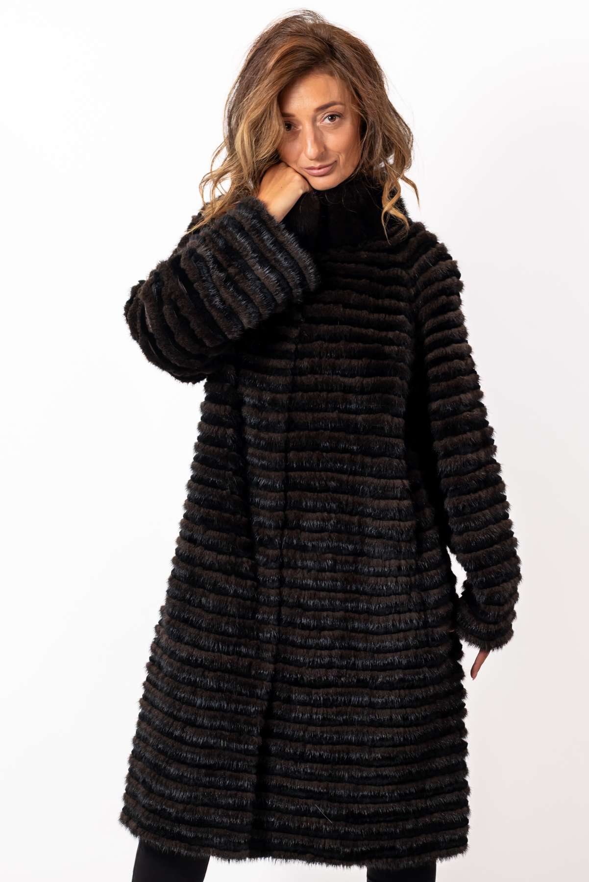 Women's exclusive coat from mink Dayana Brown
